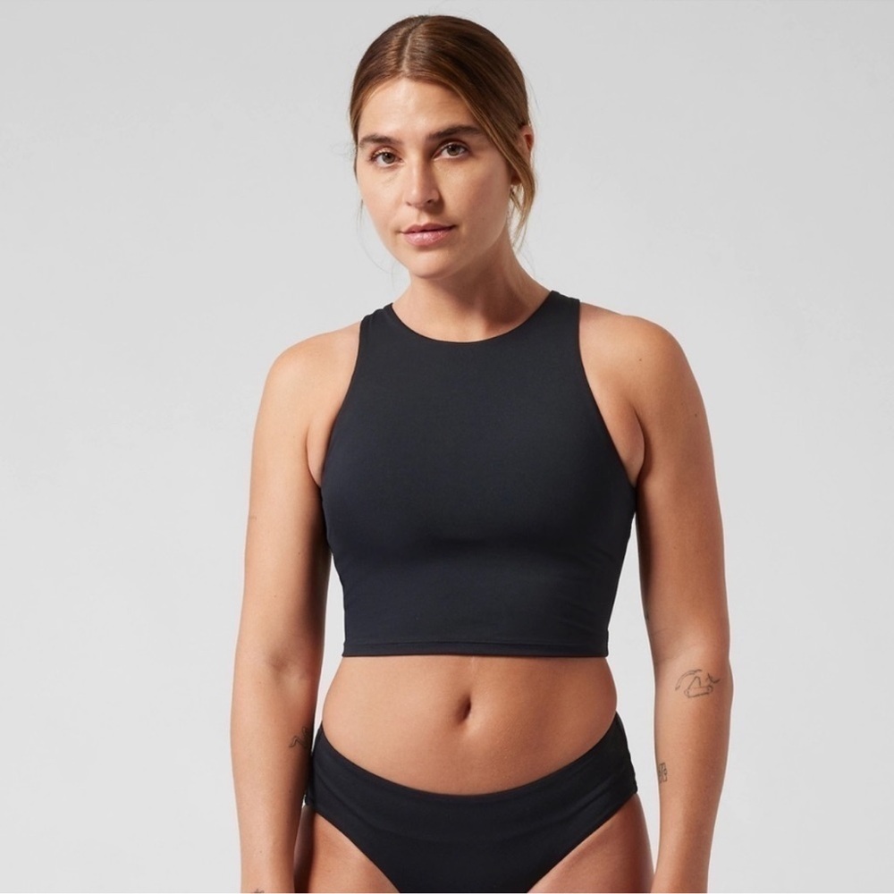 Athletic conscious crop bikini top A-C black medium